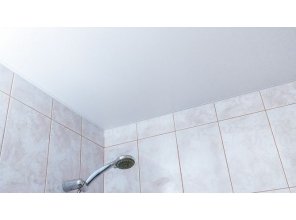 Монтаж потолка в ванной 2 м2 с использованием пленки VIPCEILING серии MONLANGE S9020 (2.15)