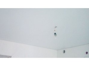 Монтаж потолка на кухне 12 м2 с использованием пленки VIPCEILING серии MONLANGE M9001 (3.25)