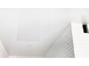 Монтаж потолка на кухне 12 м2 с использованием пленки VIPCEILING серии MONLANGE L9001 (3.25)