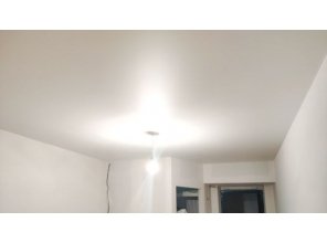 Монтаж потолка в квартире 15 м2 с использованием пленки VIPCEILING серии MONLANGE M9001 (3.50)