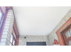 Монтаж потолка в прихожей 10 м2 с использованием пленки VIPCEILING серии MONLANGE M9001 (2.15)