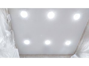 Монтаж потолка в ванной 4 м2 с использованием пленки VIPCEILING серии MONLANGE M9001 (2.15)