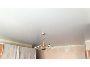 Монтаж потолка в квартире 21 м2 с использованием пленки VIPCEILING серии MONLANGE S7020 (5.40)