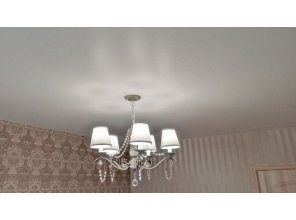 Монтаж потолка в спальне 15 м2 с использованием пленки VIPCEILING серии MONLANGE F9012 (3.50)