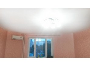 Монтаж потолка для зала 23 м2 с использованием пленки VIPCEILING серии MONLANGE M9001 (5.40)