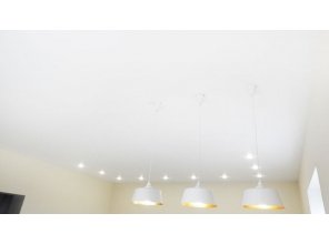 Монтаж потолка для зала 18 м2 с использованием пленки VIPCEILING серии MONLANGE M9001 (3.50)