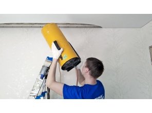 Монтаж потолка в гостиной 17 м2 с использованием пленки VIPCEILING серии MONLANGE M9001 (3.50)