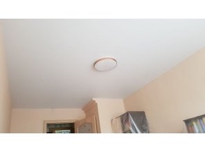 Монтаж потолка в гостиной 19 м2 с использованием пленки VIPCEILING серии MONLANGE S9020 (3.50)