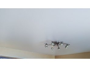 Монтаж потолка в спальне 13 м2 с использованием пленки VIPCEILING серии MONLANGE S9020 (3.50)