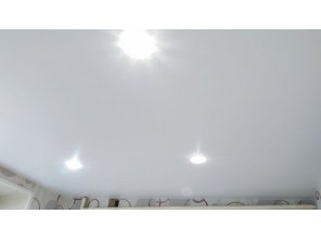 Монтаж потолка на кухне 6 м2 с использованием пленки VIPCEILING серии MONLANGE S9020 (2.60)