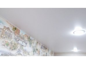 Монтаж потолка в коридоре 7 м2 с использованием пленки VIPCEILING серии MONLANGE S9020 (2.15)