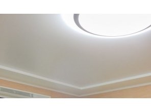 Монтаж потолка на кухне 15 м2 с использованием пленки VIPCEILING серии MONLANGE S9020 (3.80)