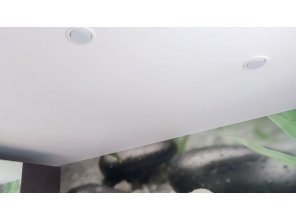 Монтаж потолка в спальне 12 м2 с использованием пленки VIPCEILING серии MONLANGE M9001 (3.25)