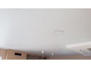 Монтаж потолка для зала 25 м2 с использованием пленки VIPCEILING серии MONLANGE M9001 (4.90)