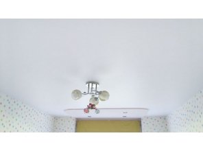 Ремонт потолка в детской 9 м2 с использованием пленки VIPCEILING серии MONLANGE M9001 (2.60)