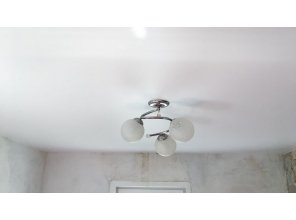 Ремонт потолка в спальне 11 м2 с использованием пленки VIPCEILING серии MONLANGE M9001 (3.25)