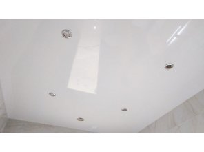 Монтаж потолка в ванной 7 м2 с использованием пленки VIPCEILING серии MONLANGE L9001 (2.60)