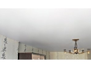 Монтаж потолка для зала 15 м2 с использованием пленки VIPCEILING серии MONLANGE M9001 (3.25)