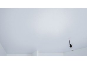 Монтаж потолка в спальне 12 м2 с использованием пленки VIPCEILING серии MONLANGE S9020 (3.25)