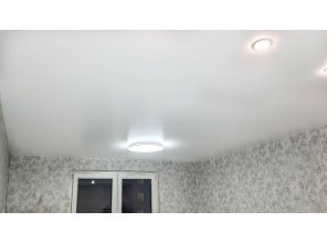 Монтаж потолка в квартире 20 м2 с использованием пленки VIPCEILING серии MONLANGE S9020 (5.45)
