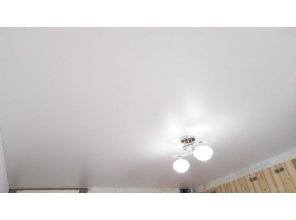 Монтаж потолка на кухне 8 м2 с использованием пленки VIPCEILING серии MONLANGE S9020 (2.60)