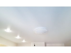 Монтаж потолка на кухне 12 м2 с использованием пленки VIPCEILING серии MONLANGE M9001 (3.25)