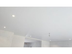 Монтаж потолка в квартире 37 м2 с использованием пленки VIPCEILING серии MONLANGE M9001 (5.45)