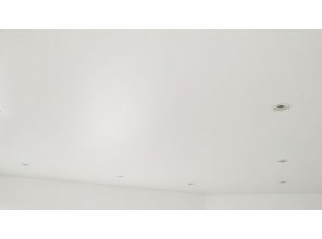 Монтаж потолка для зала 27 м2 с использованием пленки VIPCEILING серии MONLANGE S9020 (5.45)