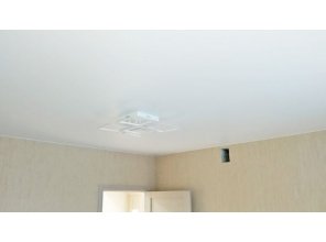 Монтаж потолка на кухне 12 м2 с использованием пленки VIPCEILING серии MONLANGE S9020 (3.50)