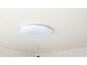 Монтаж потолка на кухне 9 м2 с использованием пленки VIPCEILING серии MONLANGE S9057 (3.50)