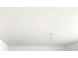 Монтаж потолка на кухне 11 м2 с использованием пленки VIPCEILING серии MONLANGE S9020 (3.25)