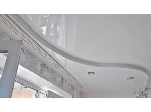 Монтаж потолка для зала 20 м2 с использованием пленки VIPCEILING серии MONLANGE L9001 (3.50)