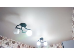 Монтаж потолка на кухне 7 м2 с использованием пленки VIPCEILING серии MONLANGE M9102 (3.50)