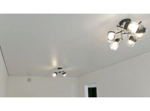 Монтаж потолка на кухне 18 м2 с использованием пленки VIPCEILING серии MONLANGE S9020 (3.25)