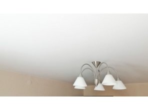 Монтаж потолка в спальне 11 м2 с использованием пленки VIPCEILING серии MONLANGE S9020 (3.25)