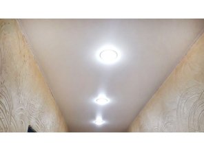 Монтаж потолка в прихожей 3 м2 с использованием пленки VIPCEILING серии MONLANGE S9020 (2.15)
