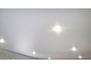 Монтаж потолка в гостиной 0 м2 с использованием пленки VIPCEILING серии MONLANGE S9020 (3.50)