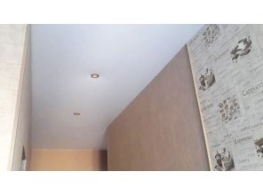 Монтаж потолка на кухне 20 м2 с использованием пленки VIPCEILING серии MONLANGE M9001 (3.50)