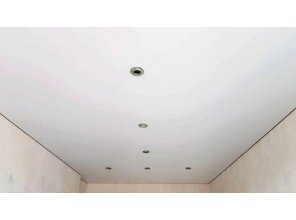 Монтаж потолка для зала 19 м2 с использованием пленки VIPCEILING серии MONLANGE S9020 (3.50)