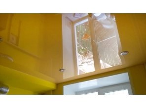 Монтаж потолка на кухне 9 м2 с использованием пленки VIPCEILING серии MONLANGE L9006 (3.50)