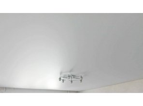 Монтаж потолка для зала 17 м2 с использованием пленки VIPCEILING серии MONLANGE M9001 (3.50)