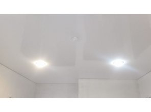 Монтаж потолка в прихожей 7 м2 с использованием пленки VIPCEILING серии MONLANGE L9001 (3.50)