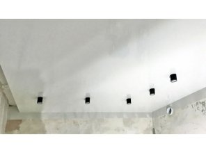 Монтаж потолка на кухне 12 м2 с использованием пленки VIPCEILING серии MONLANGE L9001 (3.25)