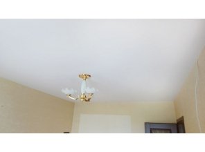 Монтаж потолка в спальне 13 м2 с использованием пленки VIPCEILING серии MONLANGE S9020 (3.25)