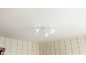 Монтаж потолка в спальне 12 м2 с использованием пленки VIPCEILING серии MONLANGE M9001 (3.25)