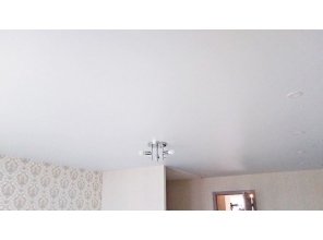 Матовый натяжной потолок с подсветкой 22,8 м2