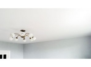 Монтаж потолка для зала 18 м2 с использованием пленки VIPCEILING серии MONLANGE M9001 (4.35)