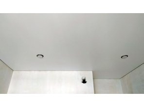 Монтаж потолка на кухне 12 м2 с использованием пленки VIPCEILING серии MONLANGE M9001 (2.60)