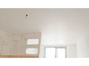 Бесшовный матовый натяжной потолок на кухню 19,5 м2