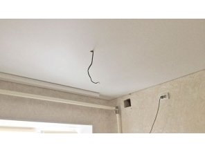 Бесшовный матовый натяжной потолок на кухню 5,9 м2